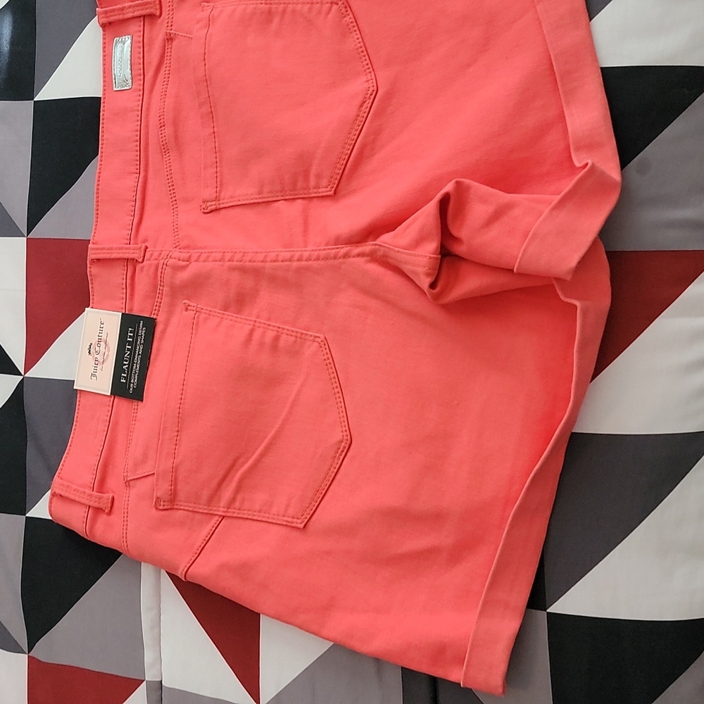 Juicy Couture shorts - Picture 7 of 9